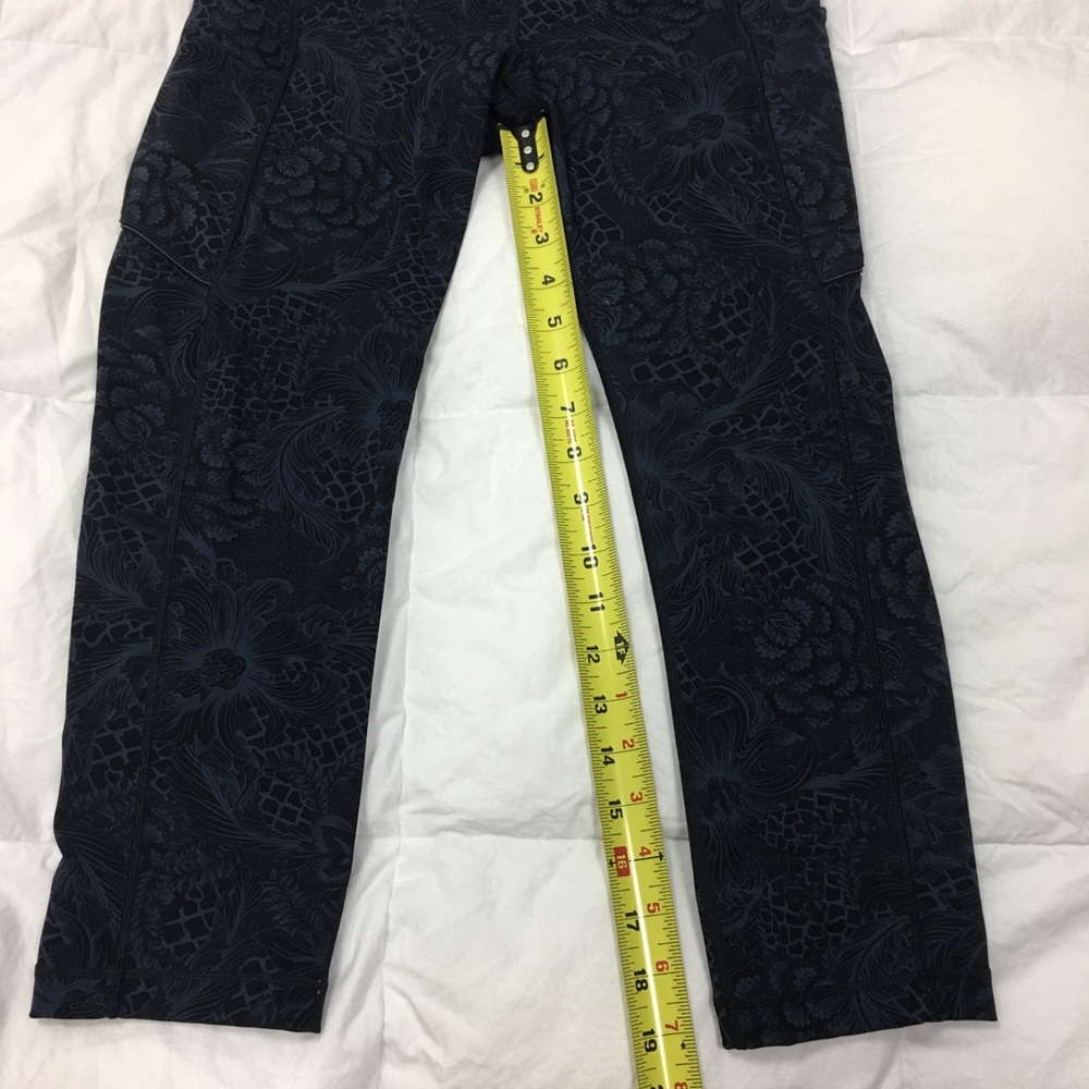 LULULEMON RUNNING CROPS - Picture 3 of 7